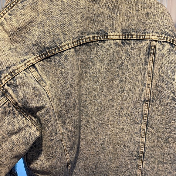 Vintage Levi’s acid wash with fluffy inside - Picture 3 of 4